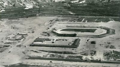 first buildings on the foreshore
