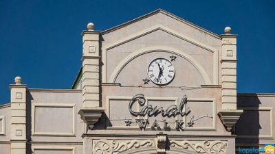 Malls & Markets